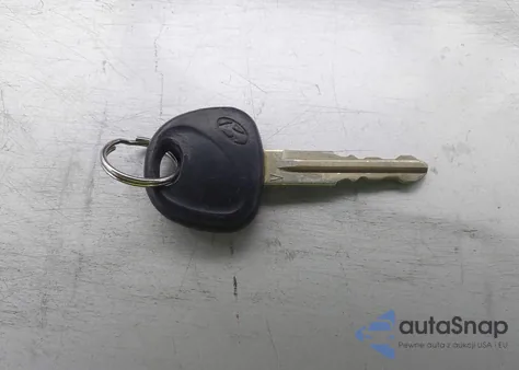 2008 Hyundai Accent Gls z USA, uszkodzony, nr VIN KMHCN46C68U279414